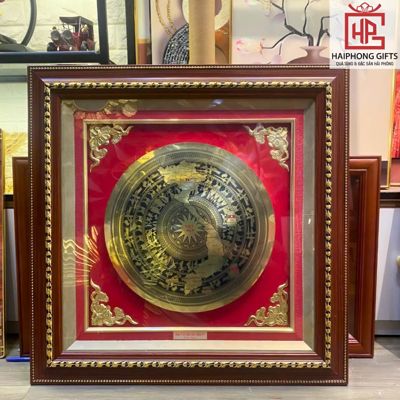 Tranh trống đồng thúc nổi họa tiết khung nhựa giả gỗ (90cm-90cm)